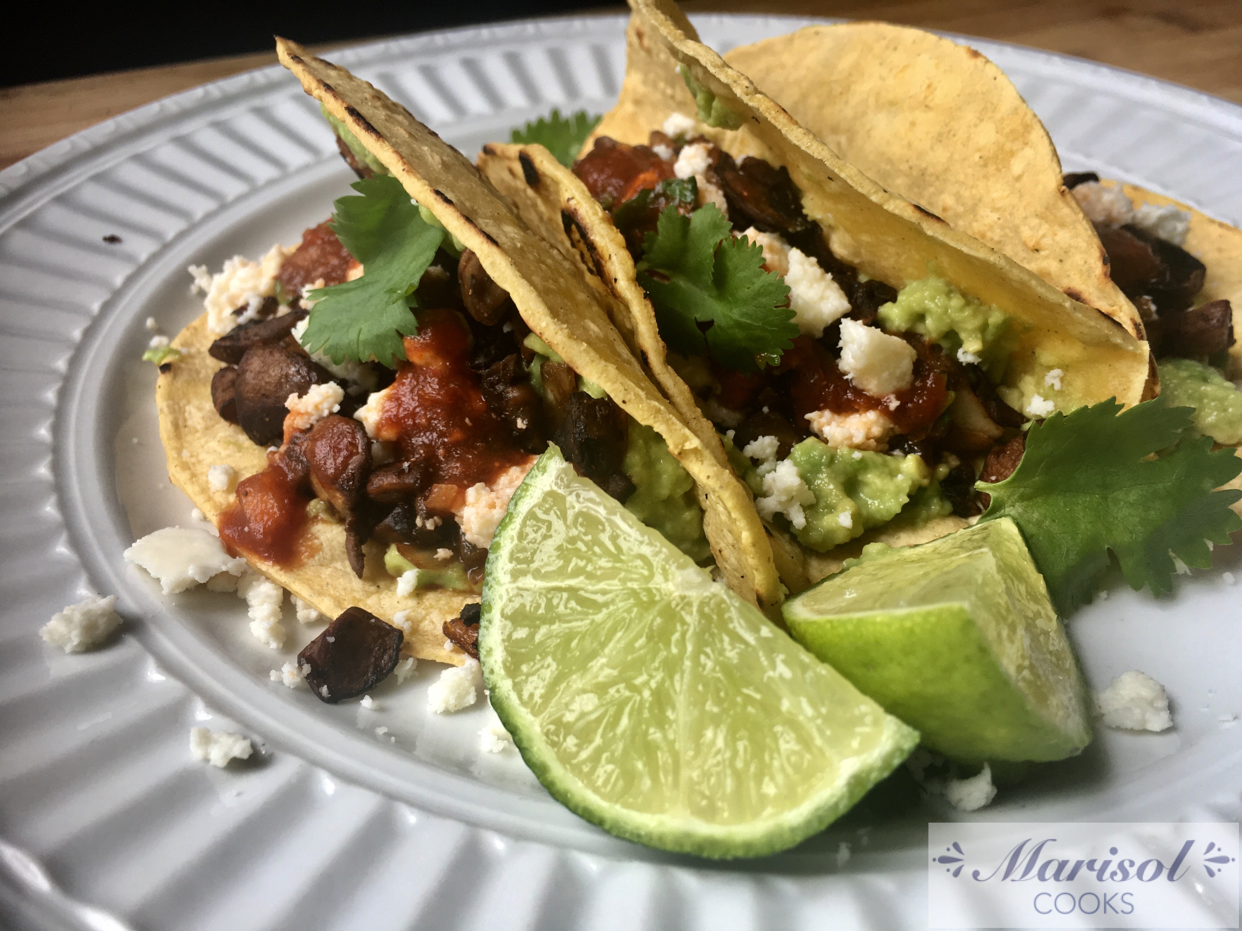 Mushroom tacos/ Tacos de Champiñones