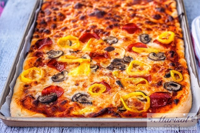 Easiest Homemade Pizza